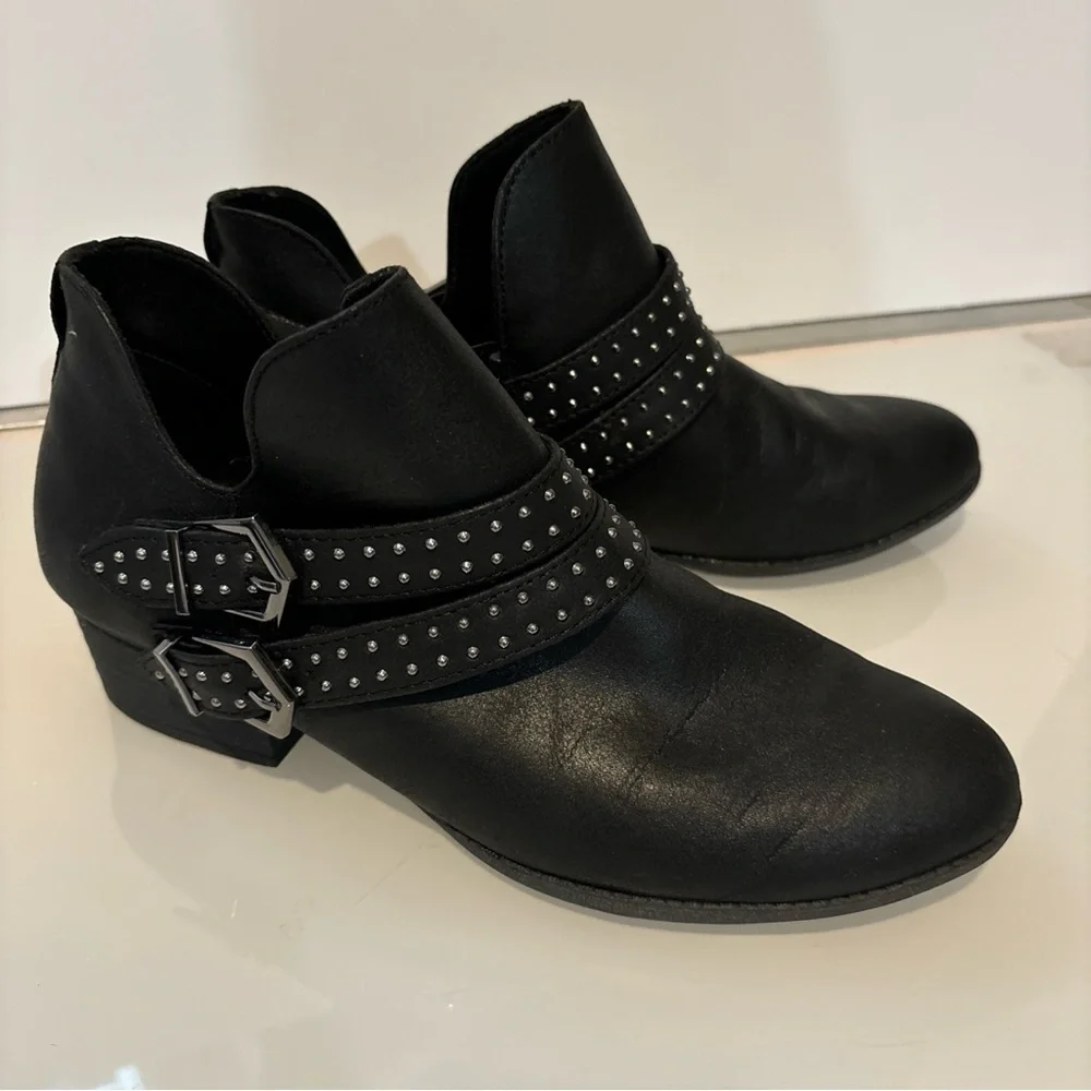 New black booties with buckles, sequence and zip size 8 medium - Picture 1 of 6
